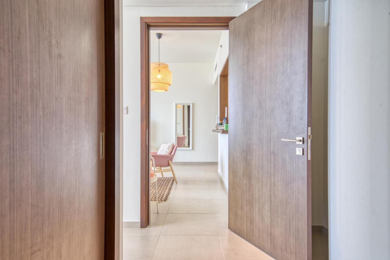 Апартаменты Boho-Chic Cosy 1Br, Minutes To Burj Khalifa Дубай Экстерьер фото