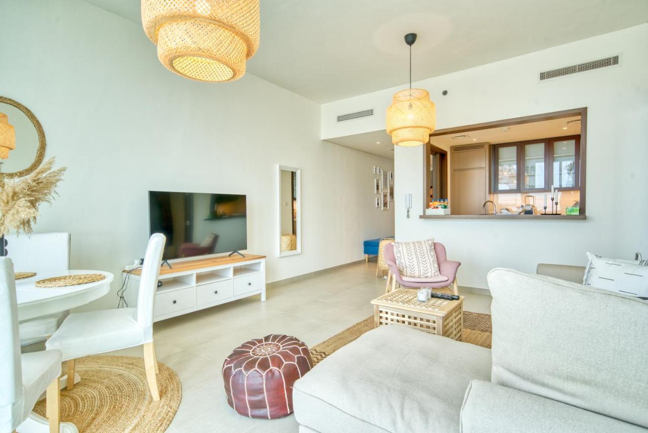 Апартаменты Boho-Chic Cosy 1Br, Minutes To Burj Khalifa Дубай Экстерьер фото
